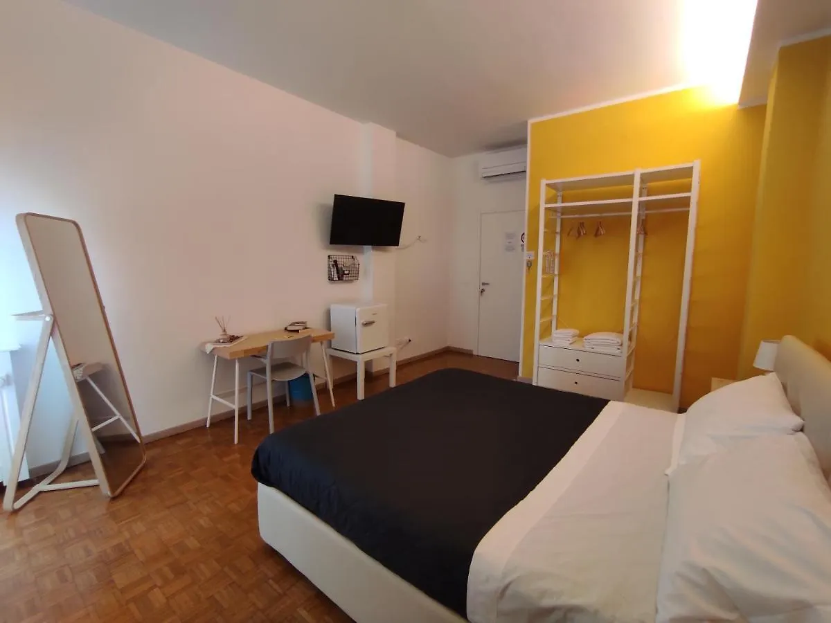 Bed & Breakfast Cactus Bologna Affittacamere Italia
